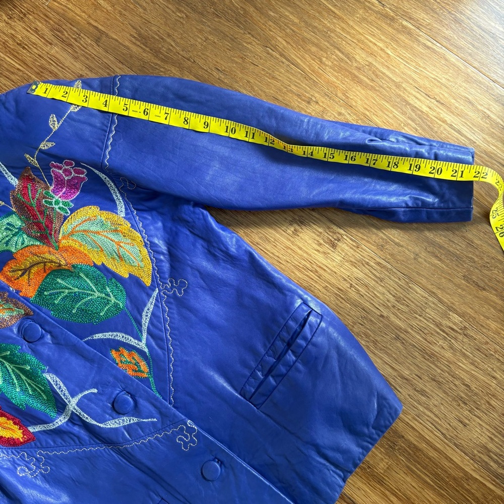 Danier Embroidered Leather Jacket - Picture 7 of 8
